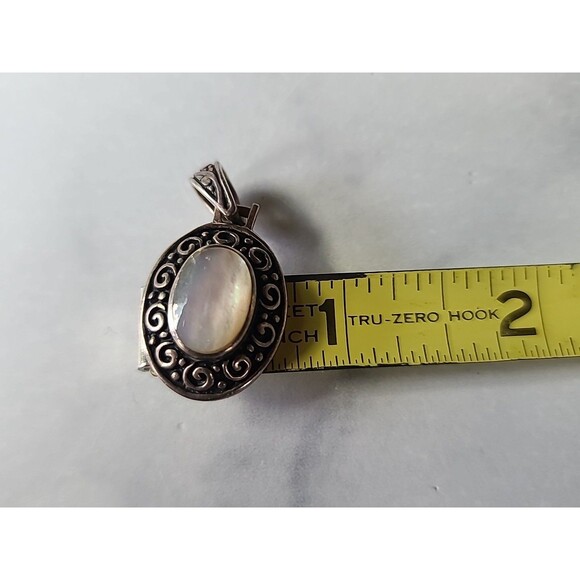 925 Sterling Silver MOP Oval Shaped Pendant Vintage - Picture 10 of 10